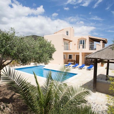 Villa Tom Is Near To Playa Den Bossa Sant Jordi de ses Salines Luaran gambar