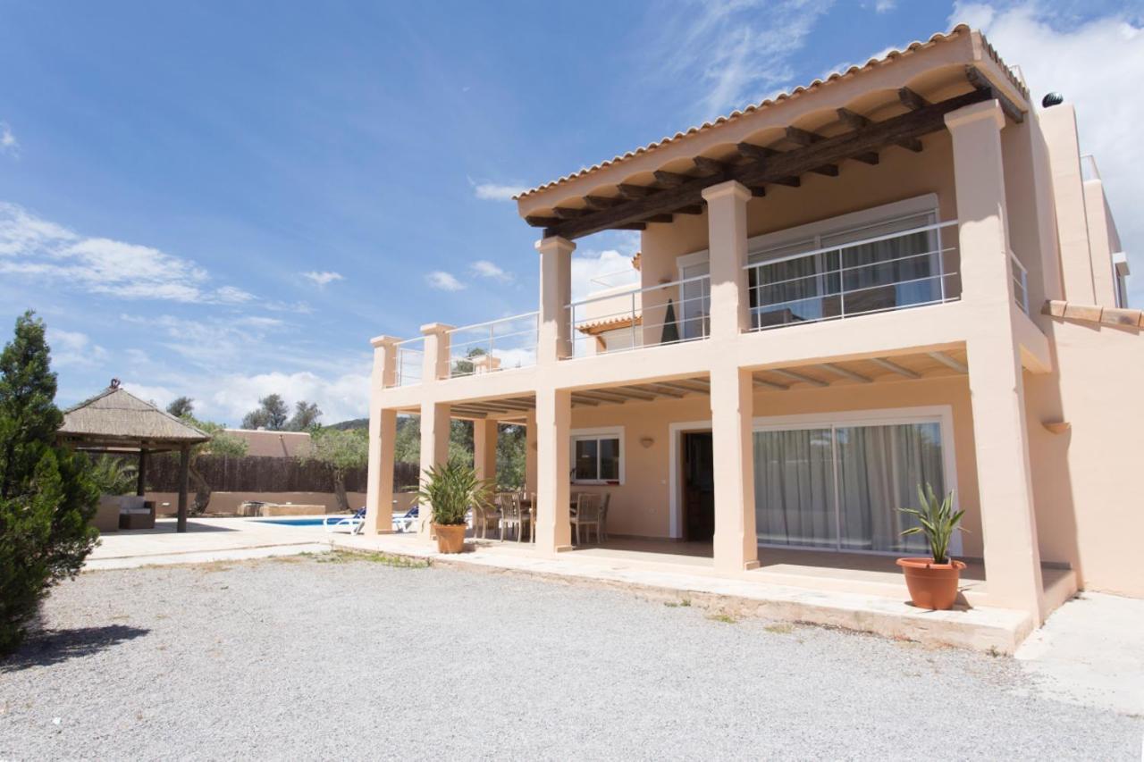 Villa Tom Is Near To Playa Den Bossa Sant Jordi de ses Salines Luaran gambar